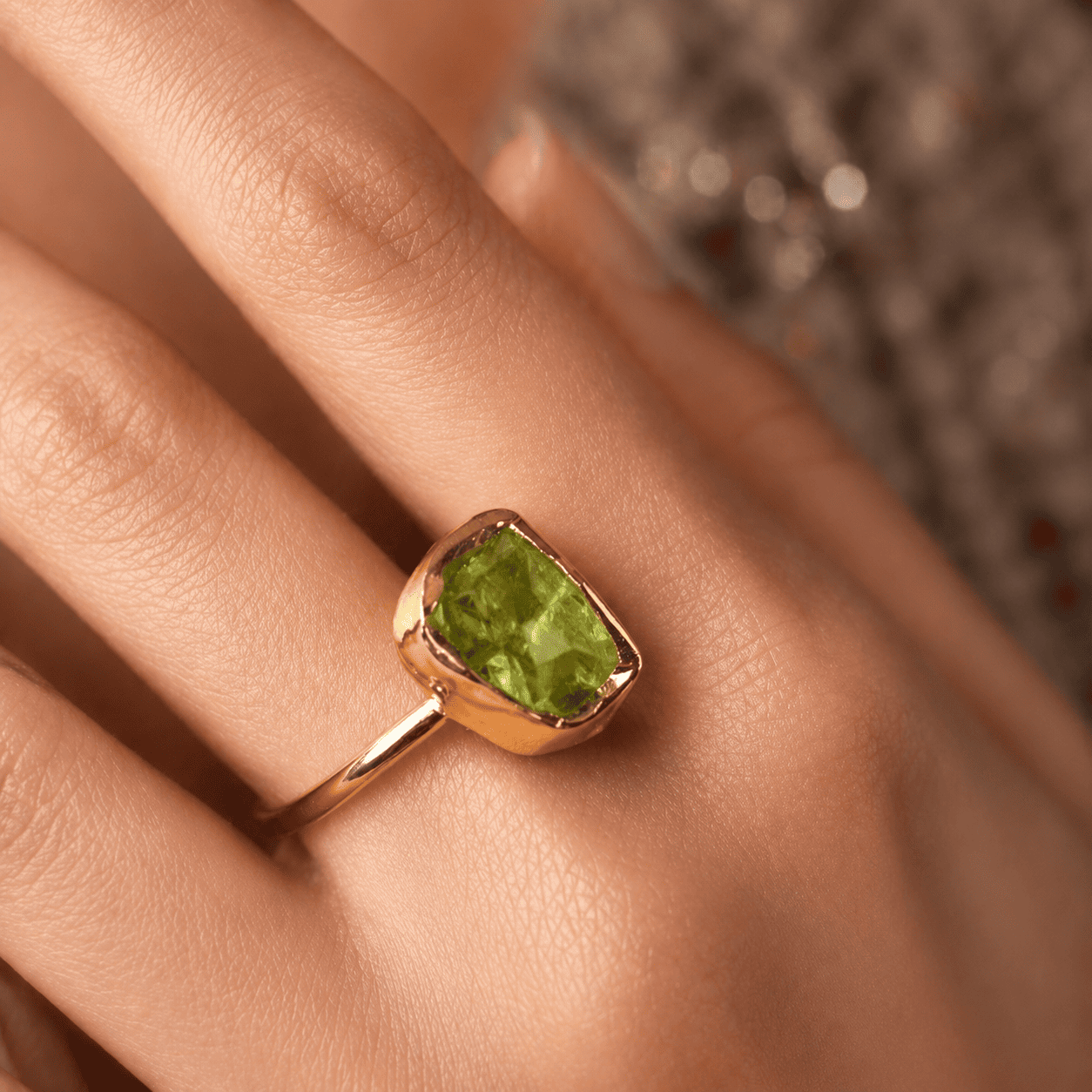 peridot-ring-design
